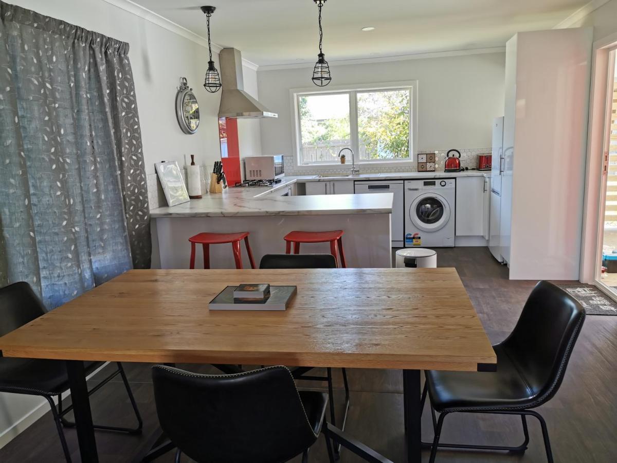Kerikeri Sunny Modern 2 Bedroom Apartments ภายนอก รูปภาพ