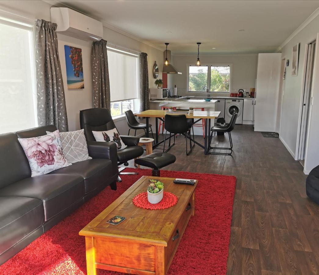 Kerikeri Sunny Modern 2 Bedroom Apartments ภายนอก รูปภาพ