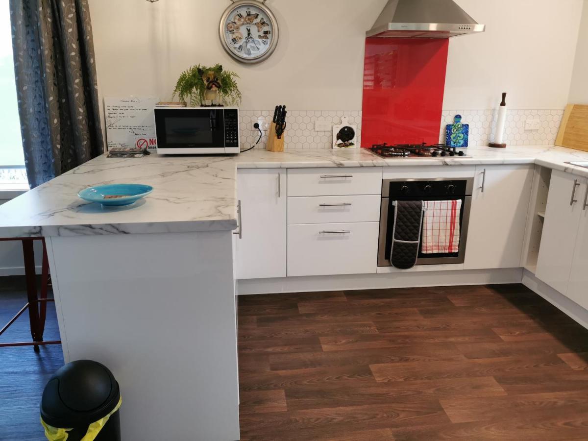 Kerikeri Sunny Modern 2 Bedroom Apartments ภายนอก รูปภาพ